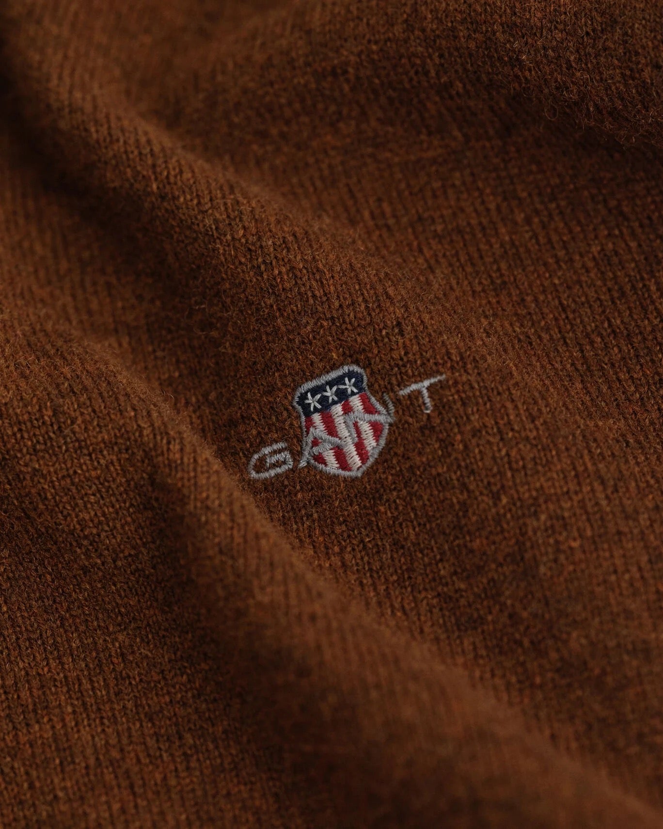 Maglia con scollo a V in finissima lana d’agnello Gant