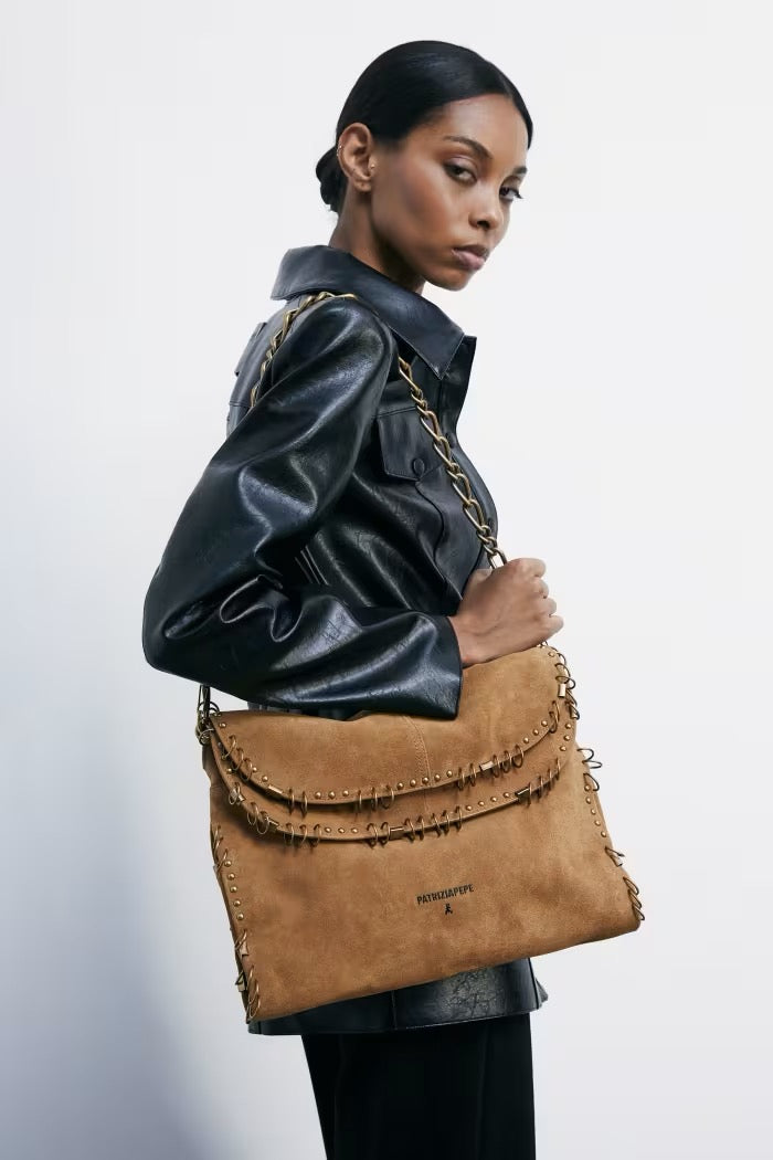 Borsa Radical Boho scamosciata con piercing