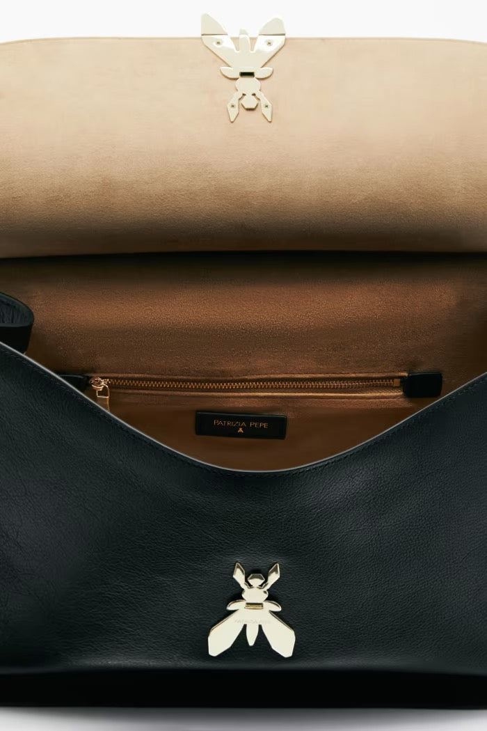 Borsa a spalla Soft Essential Fly grande in pelle Patrizia Pepe